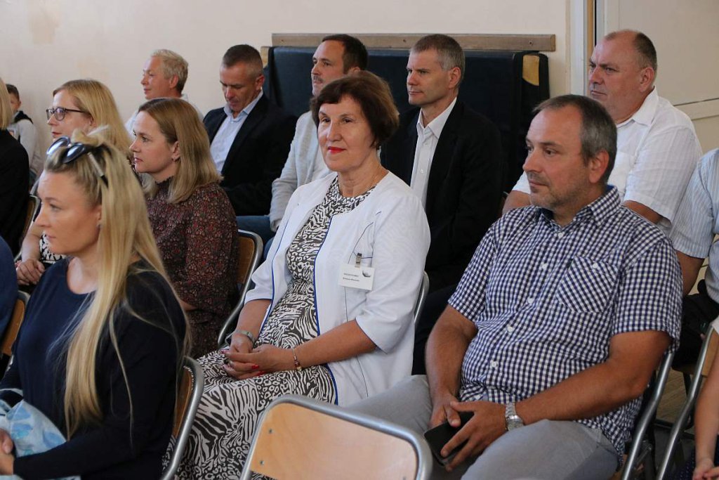 Rozpoczęcie roku szkolnego w ZSZ nr 1 [01.09.2022] - zdjęcie #5 - eOstroleka.pl