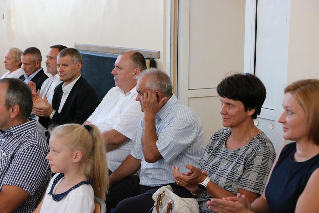 Rozpoczęcie roku szkolnego w ZSZ nr 1 [01.09.2022] - zdjęcie #3 - eOstroleka.pl