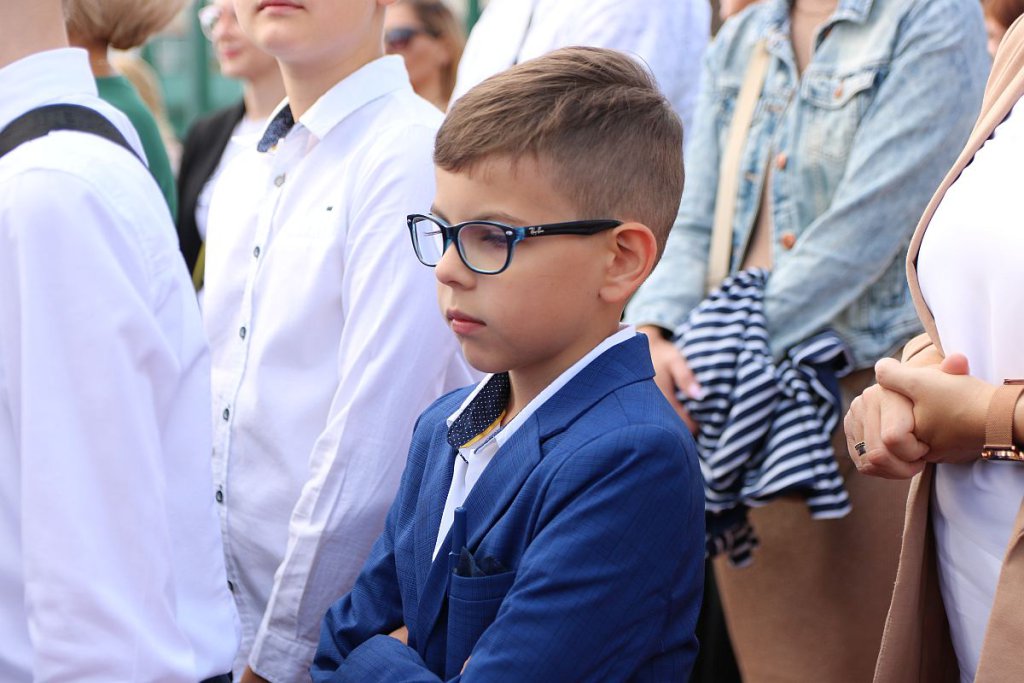 Rozpoczęcie roku szkolnego w SP 5 [01.09.2022] - zdjęcie #30 - eOstroleka.pl