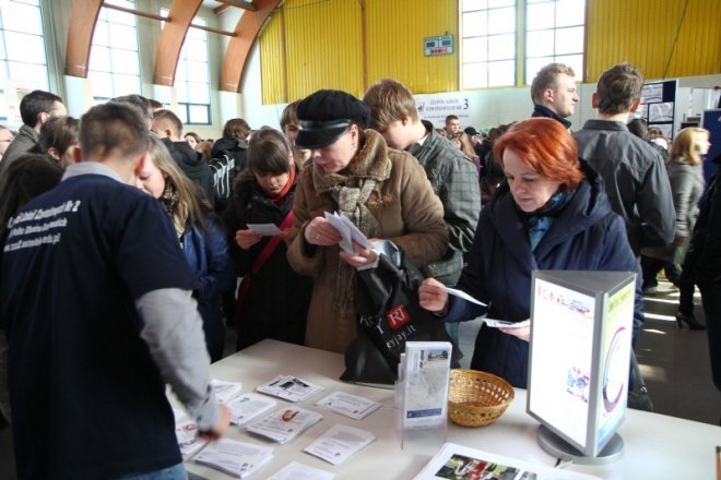 Targi Edukacji(17-03-2011) - zdjęcie #45 - eOstroleka.pl