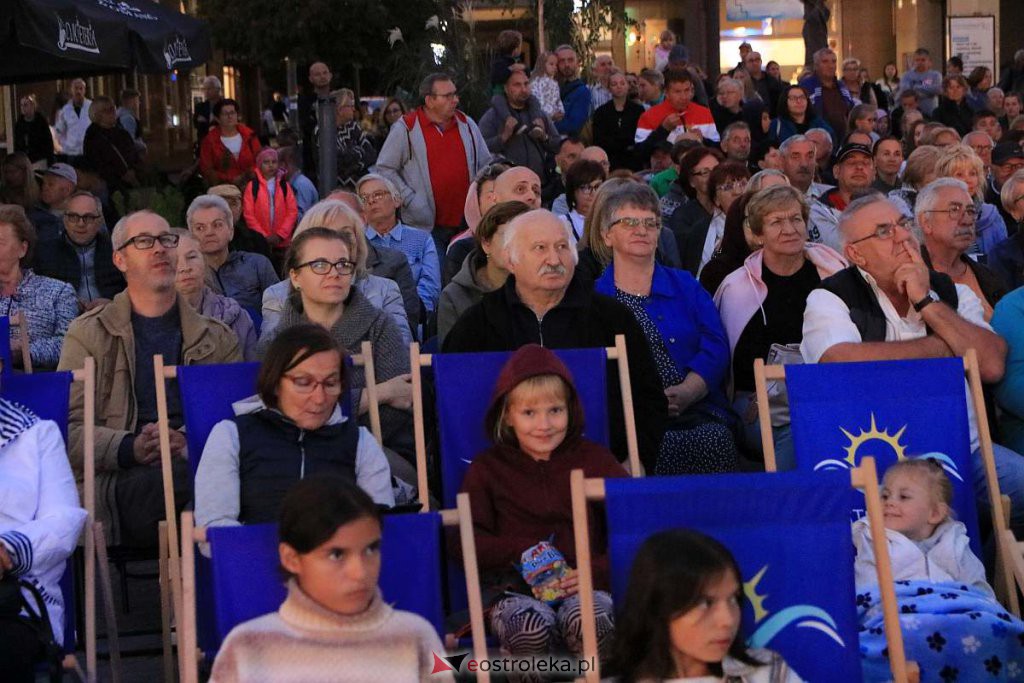 VII Festiwal Muzyczny Ostrołęckie Operalia - Disneyowo Operowo [02.09.2022] - zdjęcie #38 - eOstroleka.pl