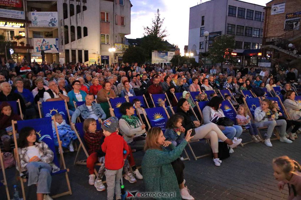 VII Festiwal Muzyczny Ostrołęckie Operalia - Disneyowo Operowo [02.09.2022] - zdjęcie #35 - eOstroleka.pl
