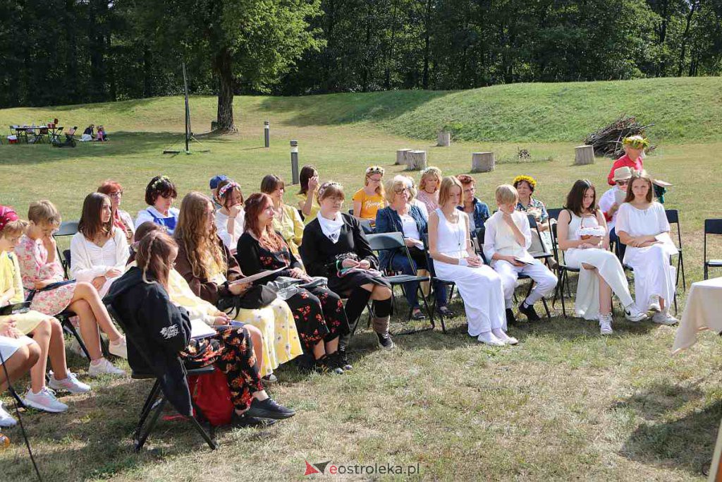 Piknik literacki na Fortach Bema i 11. edycja akcji Narodowe Czytanie w Ostrołęce [03.09.2022] - zdjęcie #9 - eOstroleka.pl