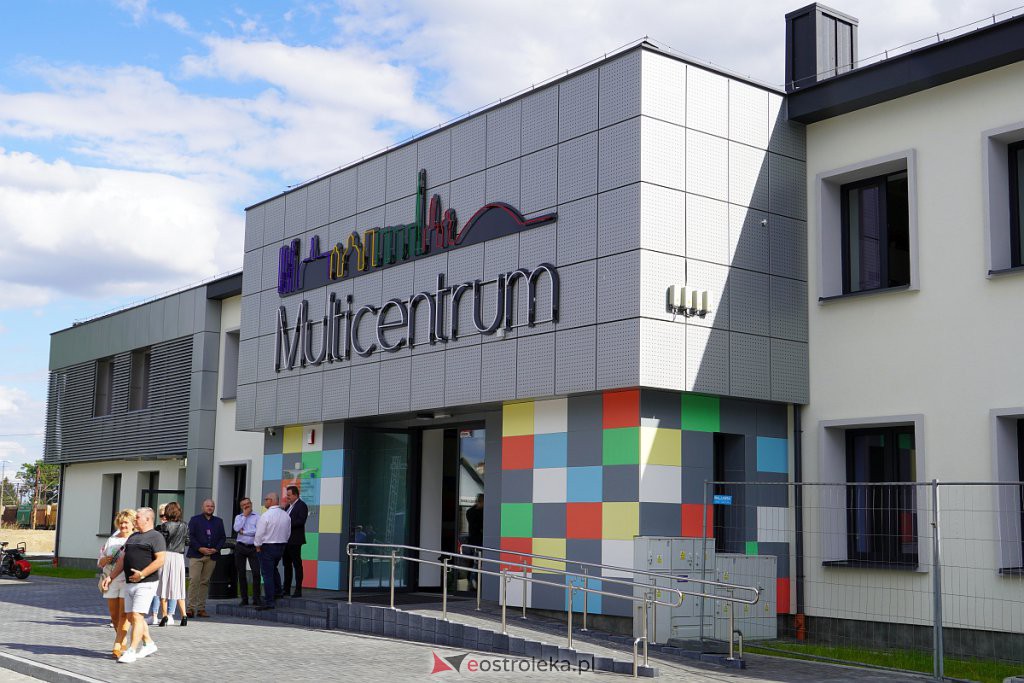 Multicentrum na osiedlu Stacja oficjalnie otwarte [03.09.2022] - zdjęcie #17 - eOstroleka.pl