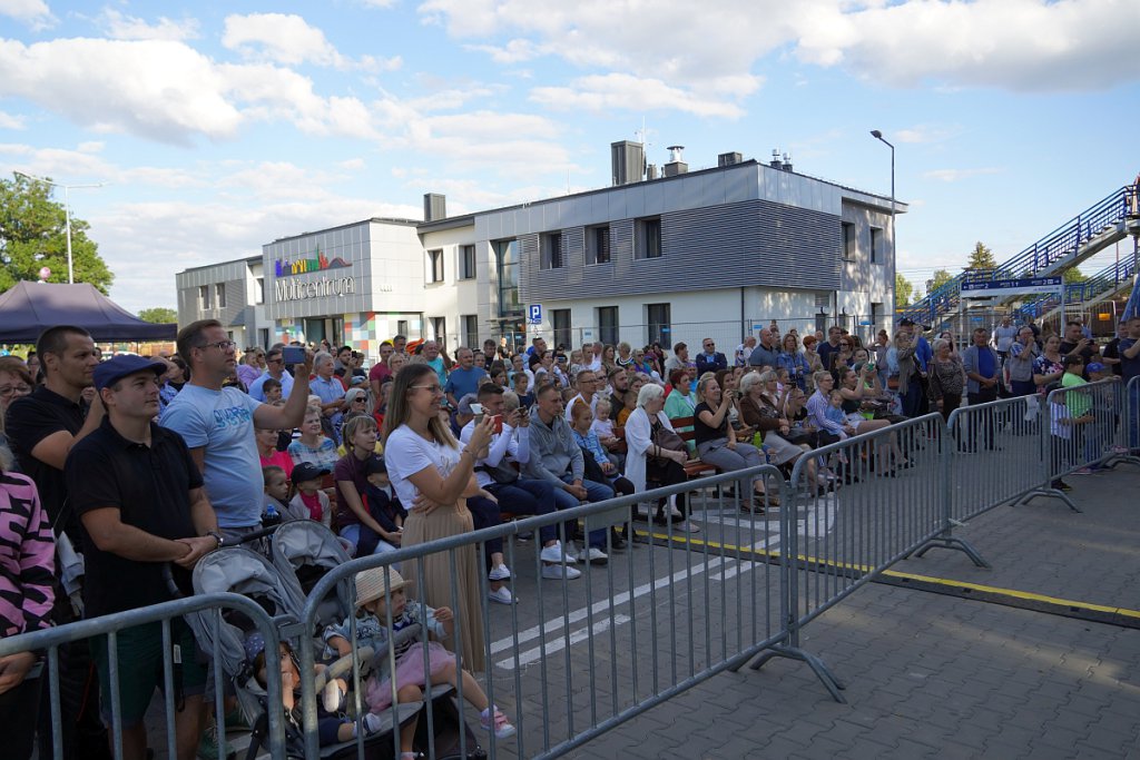 Multicentrum na osiedlu Stacja oficjalnie otwarte [03.09.2022] - zdjęcie #60 - eOstroleka.pl