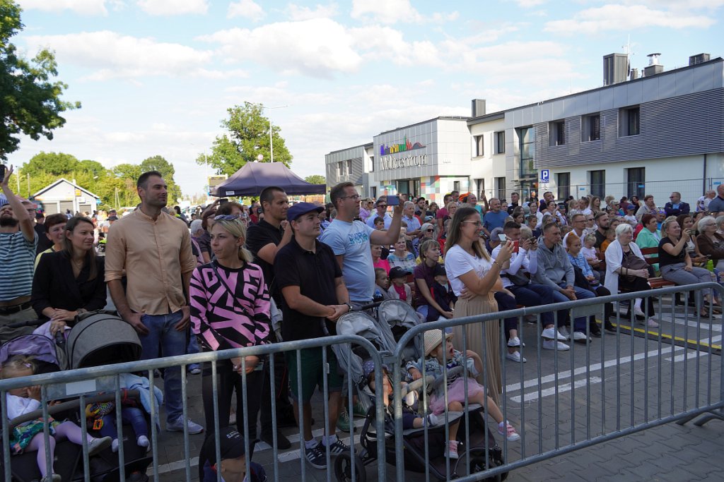 Multicentrum na osiedlu Stacja oficjalnie otwarte [03.09.2022] - zdjęcie #59 - eOstroleka.pl