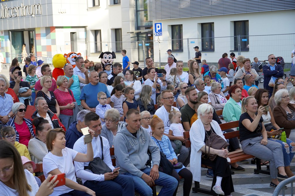 Multicentrum na osiedlu Stacja oficjalnie otwarte [03.09.2022] - zdjęcie #49 - eOstroleka.pl