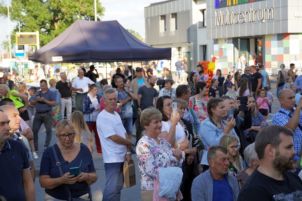 Multicentrum na osiedlu Stacja oficjalnie otwarte [03.09.2022] - zdjęcie #2 - eOstroleka.pl