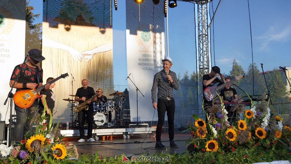 Dożynki w Lelisie 2022 - koncert zespołów Leszcze i Tęgie Chłopy [04.09.2022] - zdjęcie #16 - eOstroleka.pl