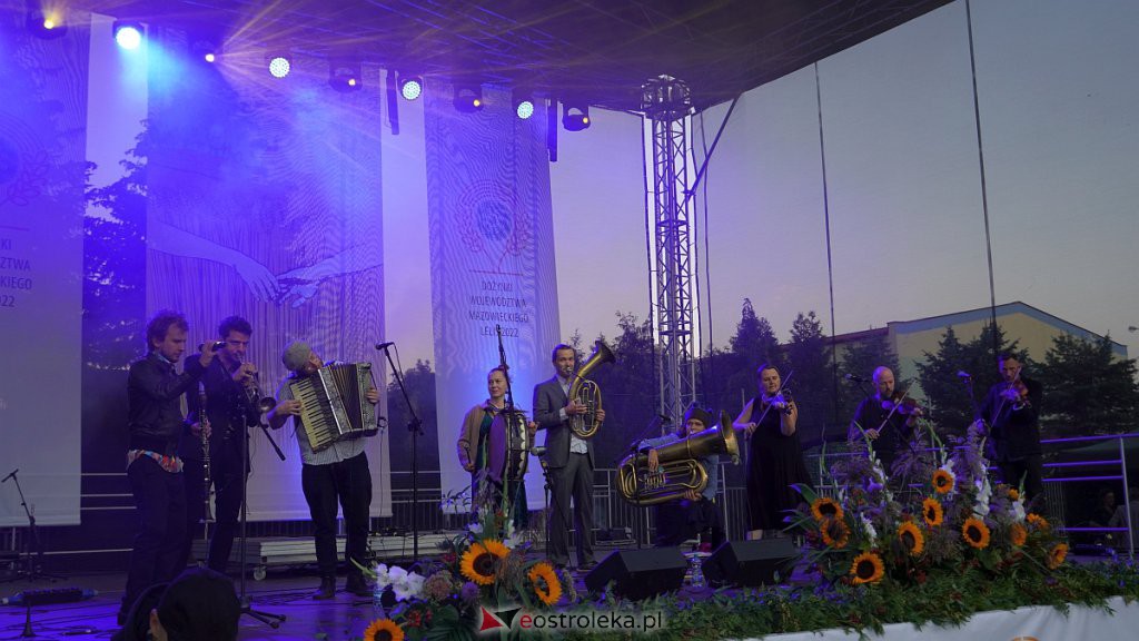 Dożynki w Lelisie 2022 - koncert zespołów Leszcze i Tęgie Chłopy [04.09.2022] - zdjęcie #53 - eOstroleka.pl