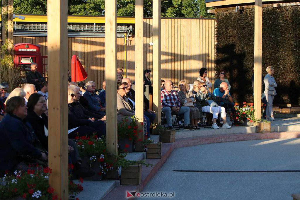 Muzyczne lato w tężni. Tym razem Grupa Nie Oni Jedni [04.09.2022] - zdjęcie #21 - eOstroleka.pl