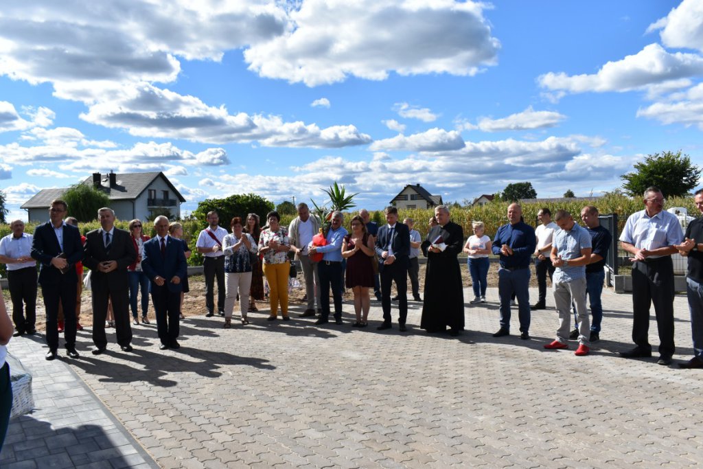 W Szafrankach mają własne miejsce do sołeckich spotkań i zabaw. Nowa świetlica wiejska oficjalnie otwarta! [06.09.2022] - zdjęcie #31 - eOstroleka.pl