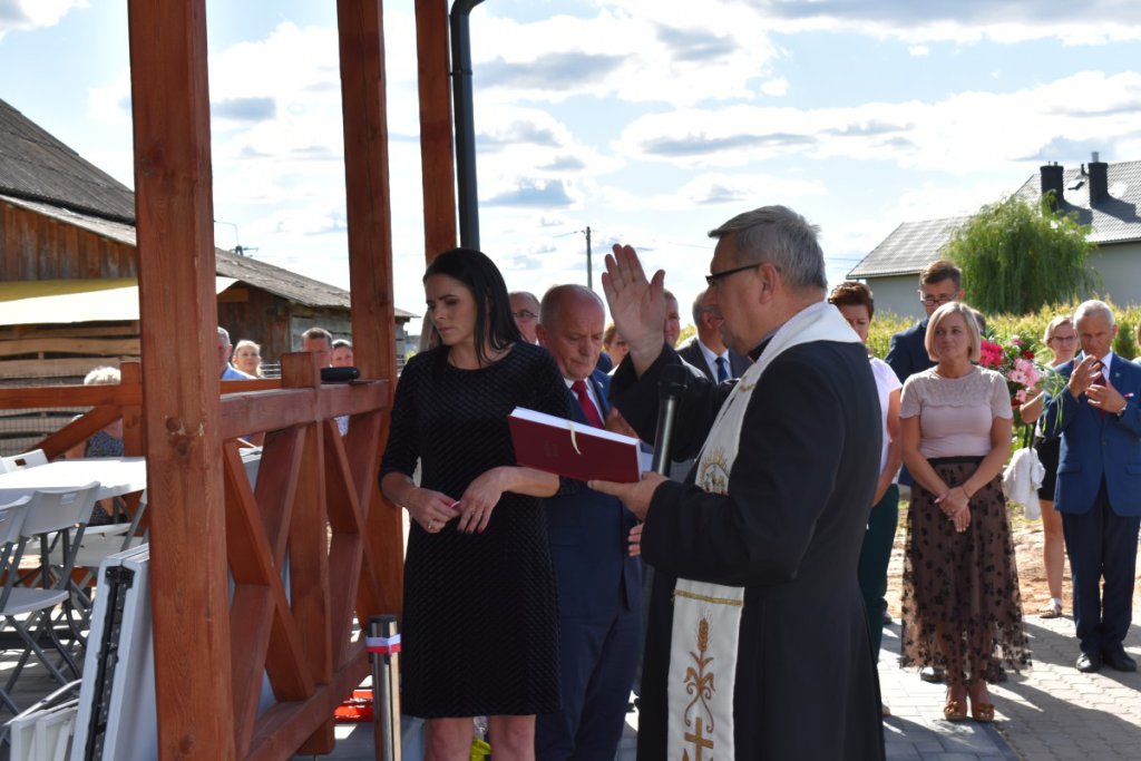 W Szafrankach mają własne miejsce do sołeckich spotkań i zabaw. Nowa świetlica wiejska oficjalnie otwarta! [06.09.2022] - zdjęcie #12 - eOstroleka.pl
