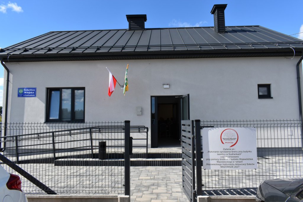 W Szafrankach mają własne miejsce do sołeckich spotkań i zabaw. Nowa świetlica wiejska oficjalnie otwarta! [06.09.2022] - zdjęcie #3 - eOstroleka.pl