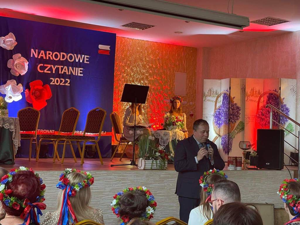Narodowe Czytanie w Czerwinie. Czytano “Ballady i Romanse” Adama Mickiewicza [07.09.2022] - zdjęcie #2 - eOstroleka.pl