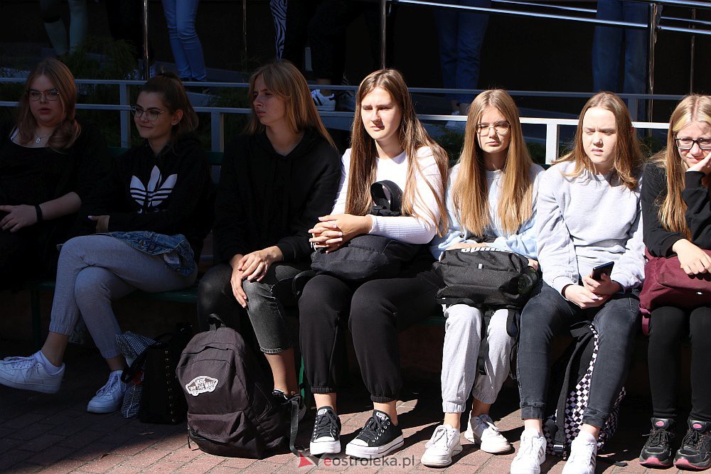 OSA i De-eM z akcją “Duża przerwa” w kolejnych szkołach [07.09.2022] - zdjęcie #73 - eOstroleka.pl