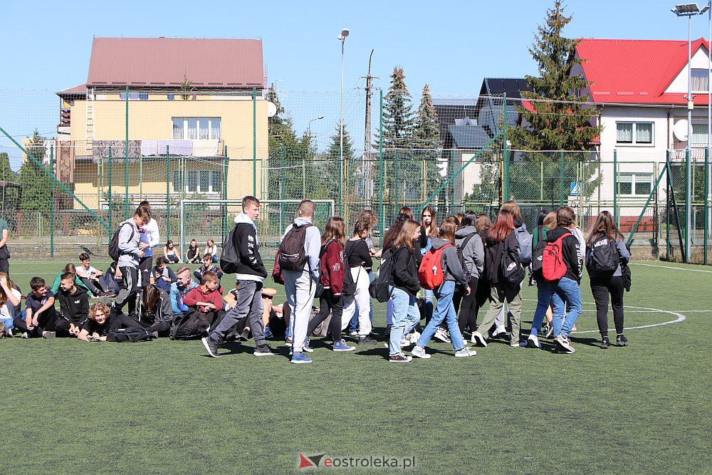OSA i De-eM z akcją “Duża przerwa” w kolejnych szkołach [07.09.2022] - zdjęcie #36 - eOstroleka.pl