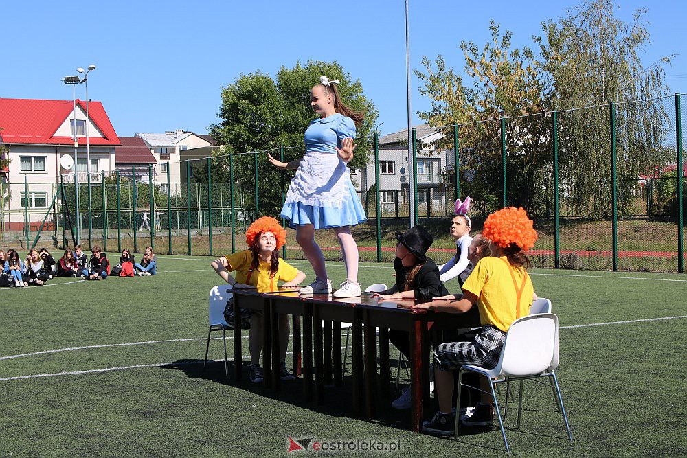 OSA i De-eM z akcją “Duża przerwa” w kolejnych szkołach [07.09.2022] - zdjęcie #31 - eOstroleka.pl