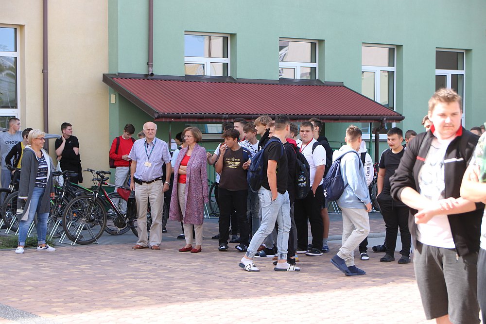OSA z “Dużą przerwą” w ZSZ nr 1 [08.09.2022] - zdjęcie #9 - eOstroleka.pl