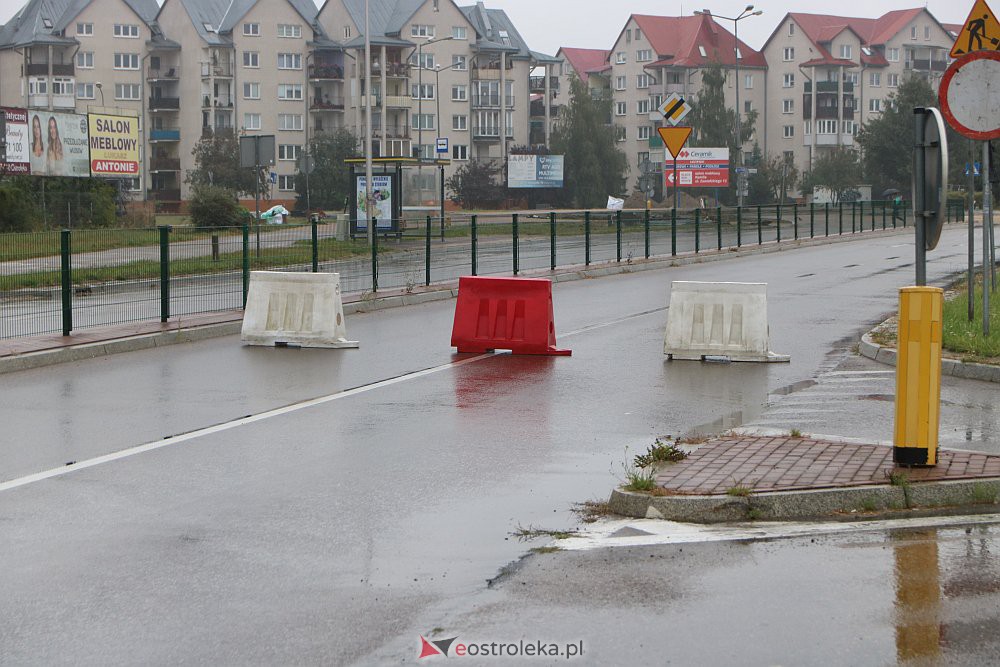 Uwaga kierowcy! Rondo Zbawiciela Świata całkowicie nieprzejezdne [09.09.2022] - zdjęcie #15 - eOstroleka.pl
