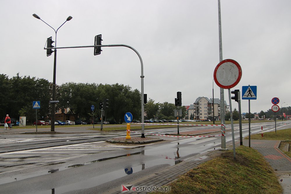 Uwaga kierowcy! Rondo Zbawiciela Świata całkowicie nieprzejezdne [09.09.2022] - zdjęcie #4 - eOstroleka.pl