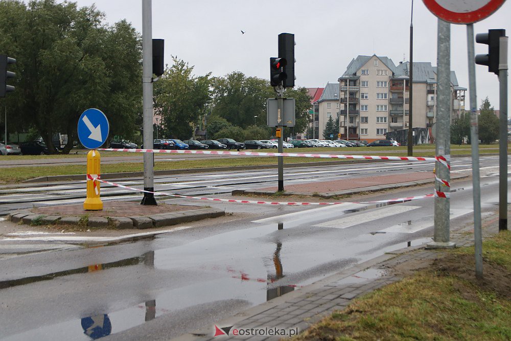 Uwaga kierowcy! Rondo Zbawiciela Świata całkowicie nieprzejezdne [09.09.2022] - zdjęcie #2 - eOstroleka.pl