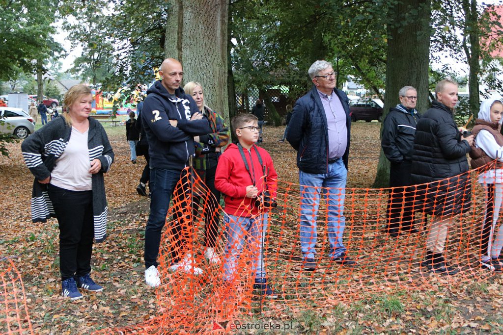 Pieczenie ziemniaka z pokazem tresury psów obronnych w Przytułach Starych [10.09.2022] - zdjęcie #102 - eOstroleka.pl