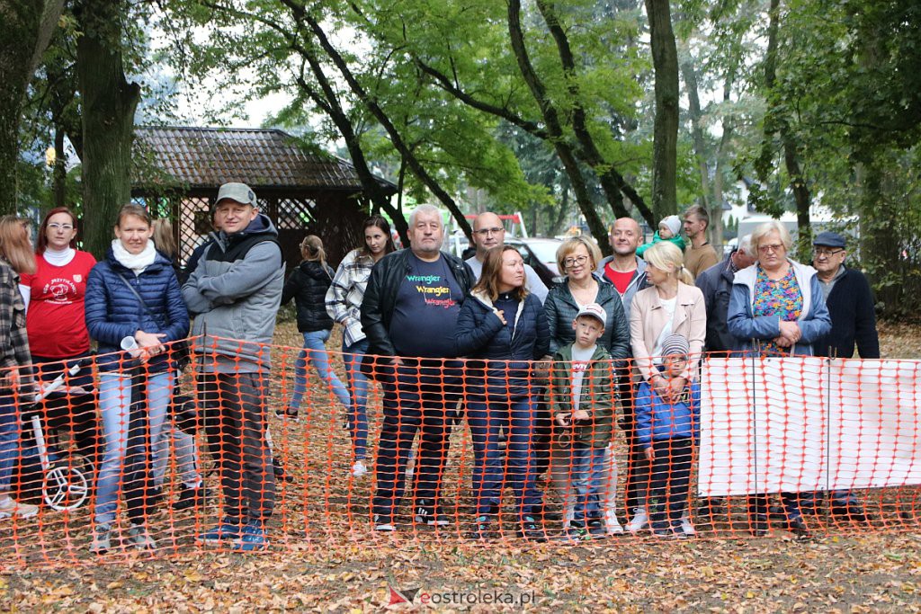 Pieczenie ziemniaka z pokazem tresury psów obronnych w Przytułach Starych [10.09.2022] - zdjęcie #56 - eOstroleka.pl