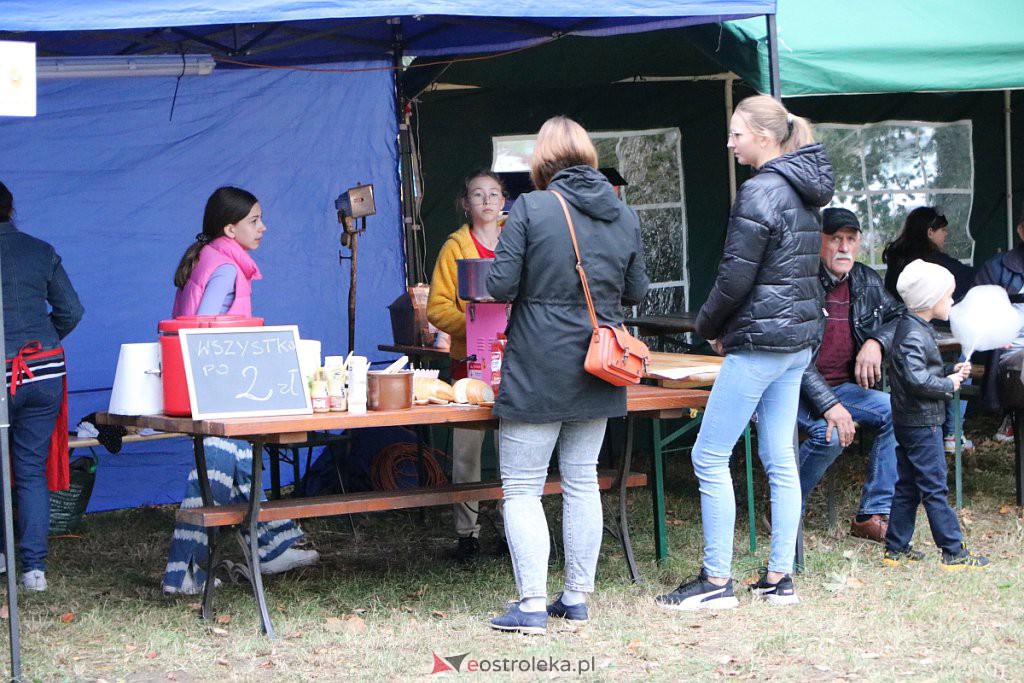Pieczenie ziemniaka z pokazem tresury psów obronnych w Przytułach Starych [10.09.2022] - zdjęcie #86 - eOstroleka.pl