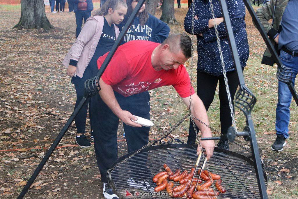Pieczenie ziemniaka z pokazem tresury psów obronnych w Przytułach Starych [10.09.2022] - zdjęcie #75 - eOstroleka.pl