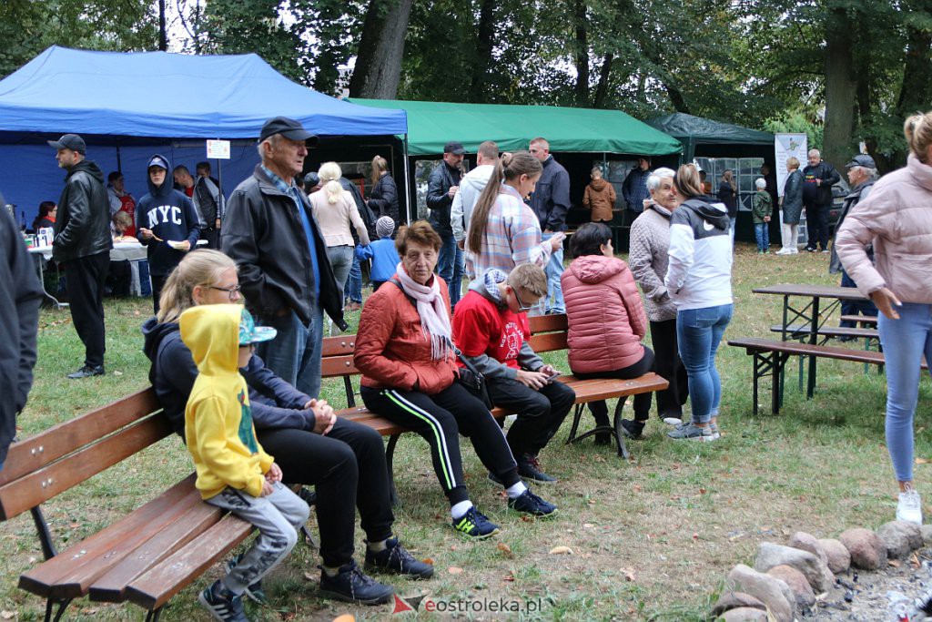 Pieczenie ziemniaka z pokazem tresury psów obronnych w Przytułach Starych [10.09.2022] - zdjęcie #64 - eOstroleka.pl