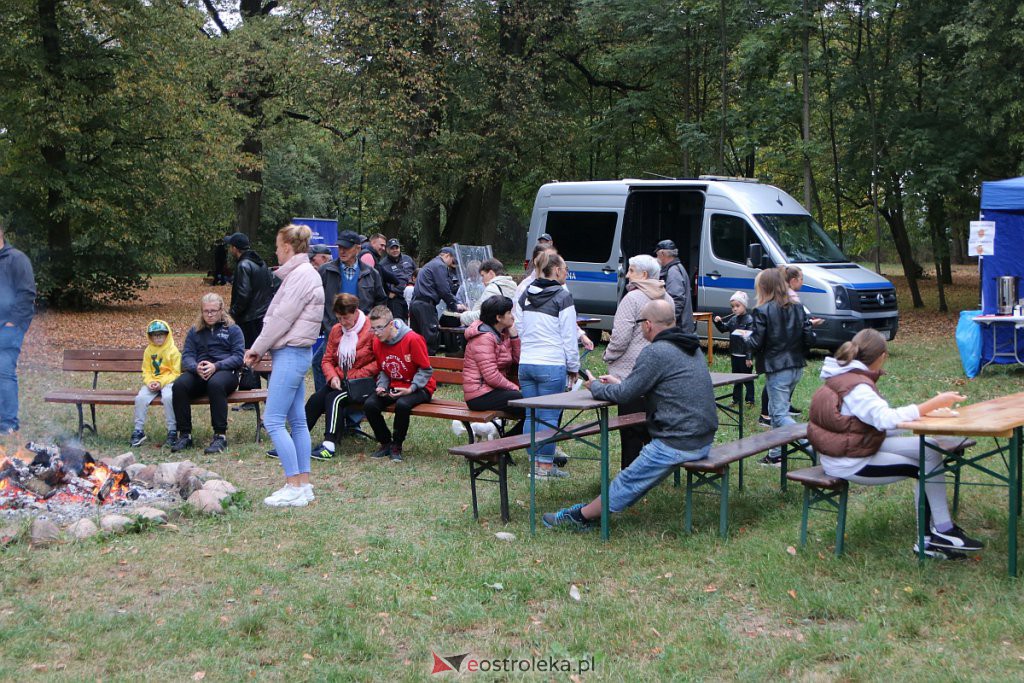 Pieczenie ziemniaka z pokazem tresury psów obronnych w Przytułach Starych [10.09.2022] - zdjęcie #62 - eOstroleka.pl