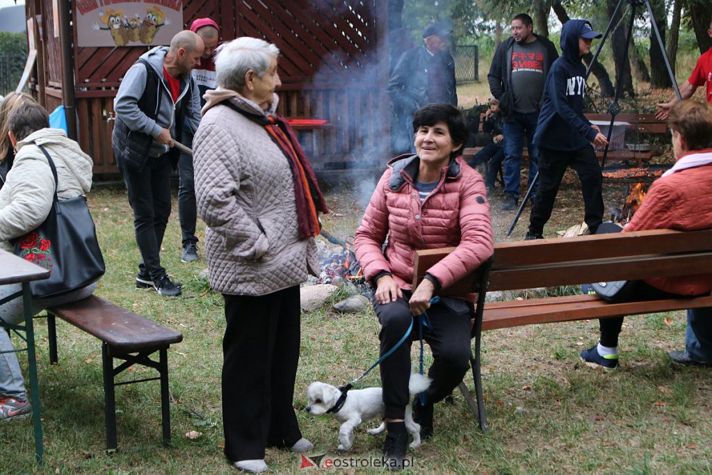 Pieczenie ziemniaka z pokazem tresury psów obronnych w Przytułach Starych [10.09.2022] - zdjęcie #15 - eOstroleka.pl