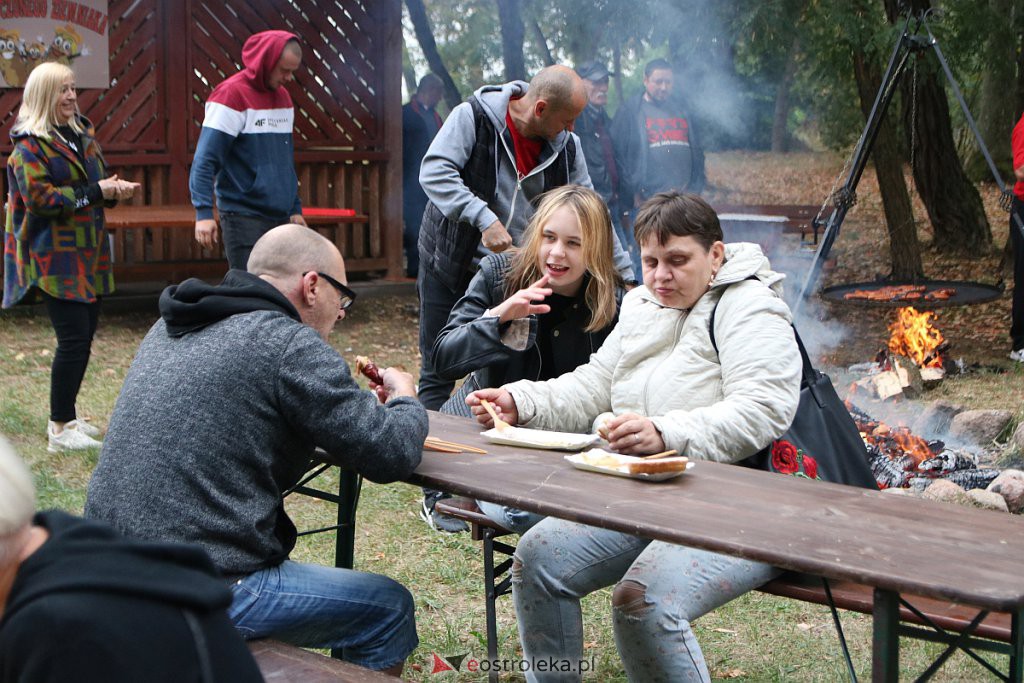 Pieczenie ziemniaka z pokazem tresury psów obronnych w Przytułach Starych [10.09.2022] - zdjęcie #8 - eOstroleka.pl