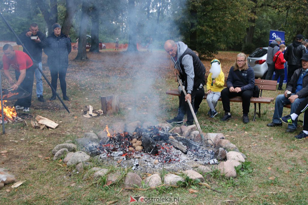 Pieczenie ziemniaka z pokazem tresury psów obronnych w Przytułach Starych [10.09.2022] - zdjęcie #5 - eOstroleka.pl