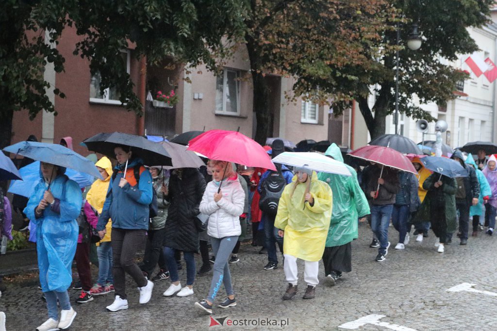 Pielgrzymka do Dąbrówki [11.09.2022] - zdjęcie #27 - eOstroleka.pl