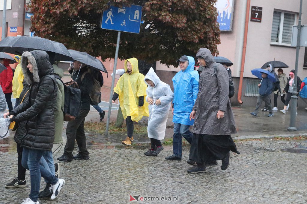 Pielgrzymka do Dąbrówki [11.09.2022] - zdjęcie #2 - eOstroleka.pl