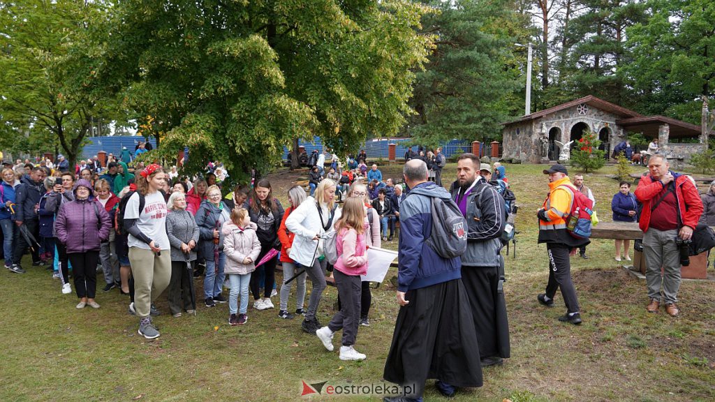 Odpust św. Anny. Pielgrzymka z Ostrołęki do Dąbrówki [11.09.2022] - zdjęcie #55 - eOstroleka.pl
