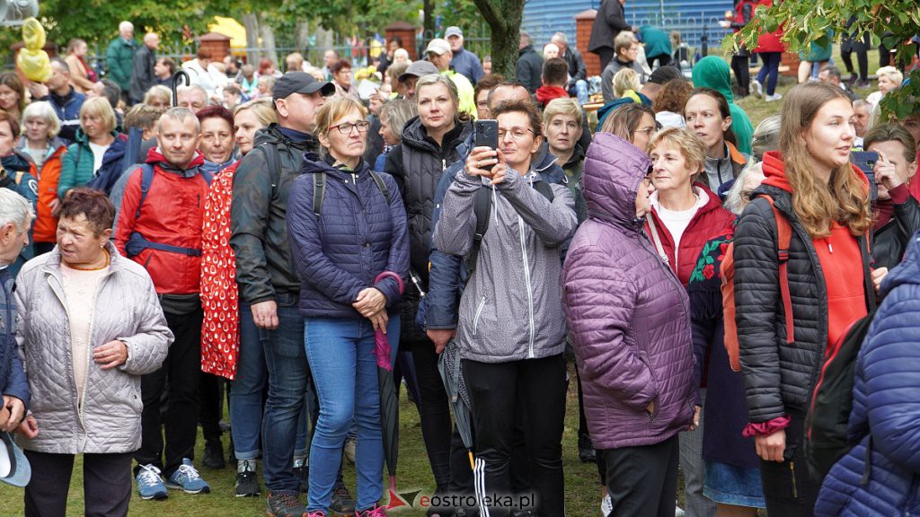 Odpust św. Anny. Pielgrzymka z Ostrołęki do Dąbrówki [11.09.2022] - zdjęcie #46 - eOstroleka.pl