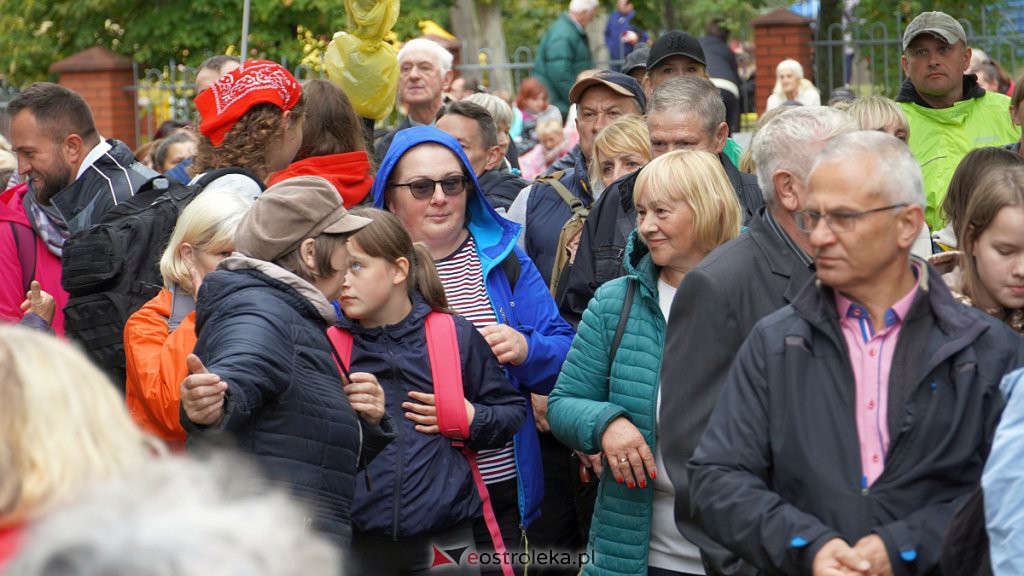 Odpust św. Anny. Pielgrzymka z Ostrołęki do Dąbrówki [11.09.2022] - zdjęcie #37 - eOstroleka.pl