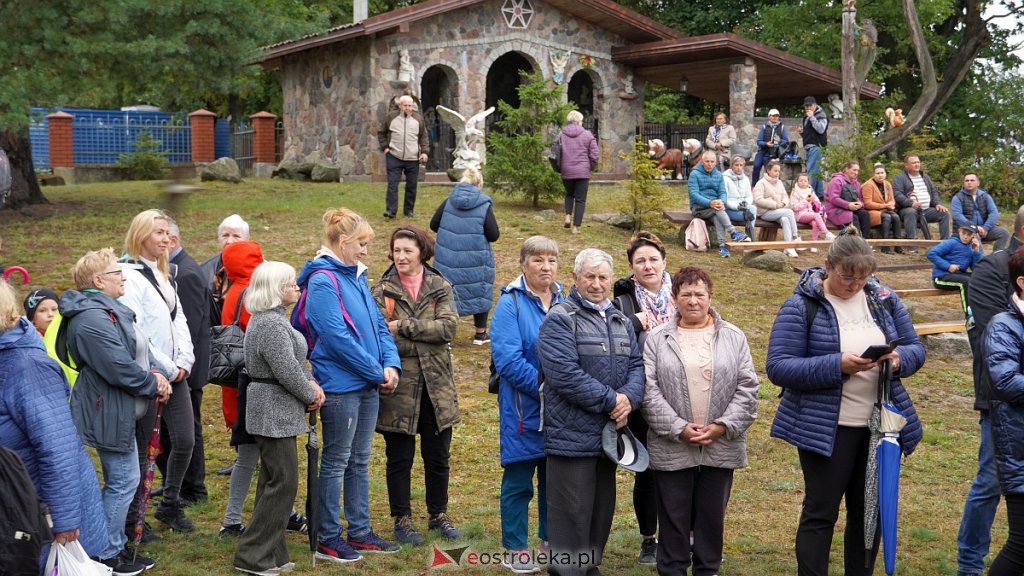 Odpust św. Anny. Pielgrzymka z Ostrołęki do Dąbrówki [11.09.2022] - zdjęcie #15 - eOstroleka.pl