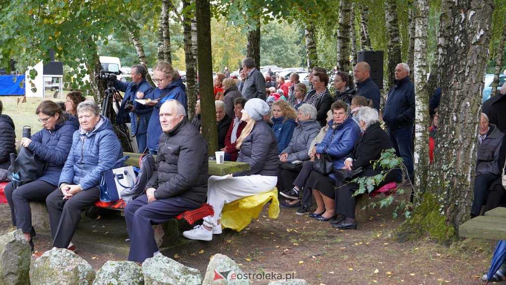Odpust św. Anny. Pielgrzymka z Ostrołęki do Dąbrówki [11.09.2022] - zdjęcie #13 - eOstroleka.pl