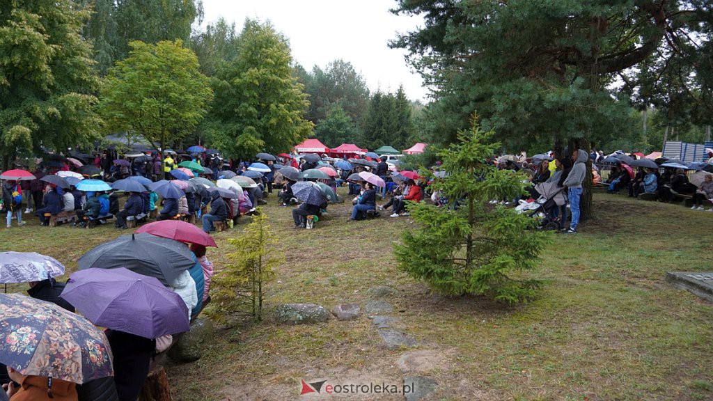 Odpust św. Anny. Pielgrzymka z Ostrołęki do Dąbrówki [11.09.2022] - zdjęcie #4 - eOstroleka.pl