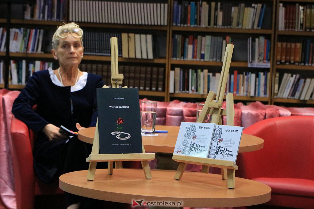 Nowości od Wołoszów. Ona prezentowała tomik poezji, on - najnowszą płytę [13.09.2022] - zdjęcie #19 - eOstroleka.pl