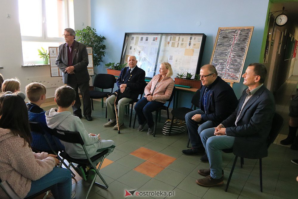Spotkanie z Sybirakami w Szkole Podstawowej w Ołdakach [15.09.2022] - zdjęcie #10 - eOstroleka.pl