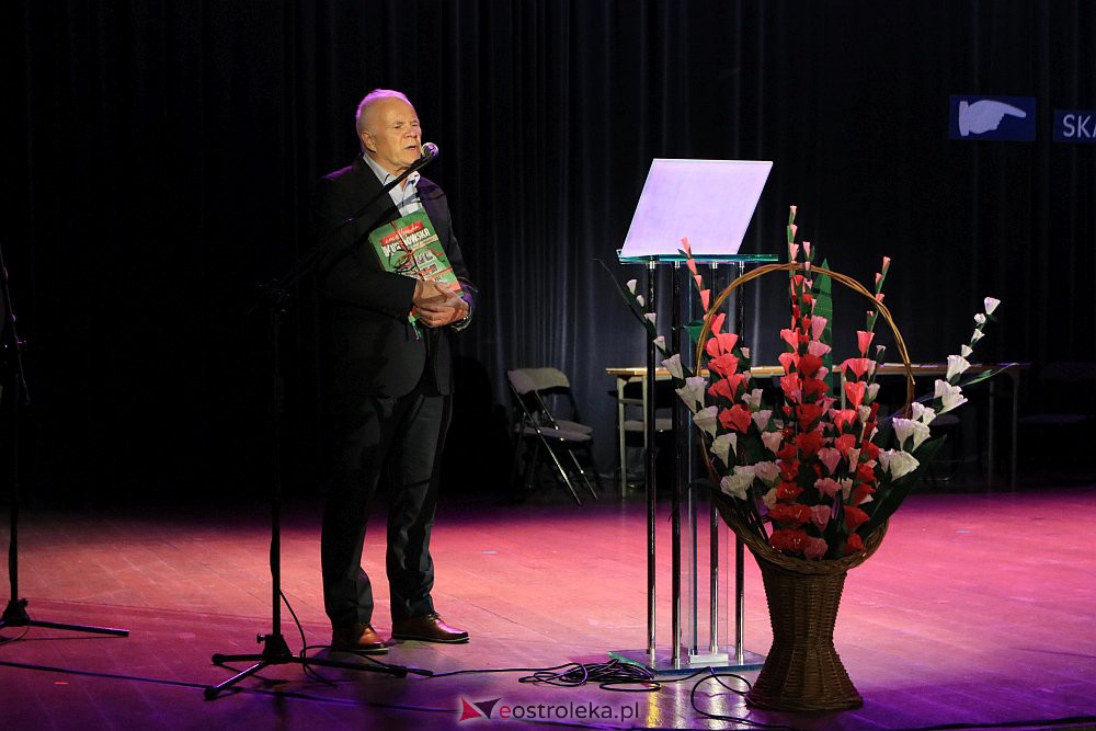 Gala z okazji Dnia Patrona w ZSZ nr 4 [16.09.2022] - zdjęcie #21 - eOstroleka.pl