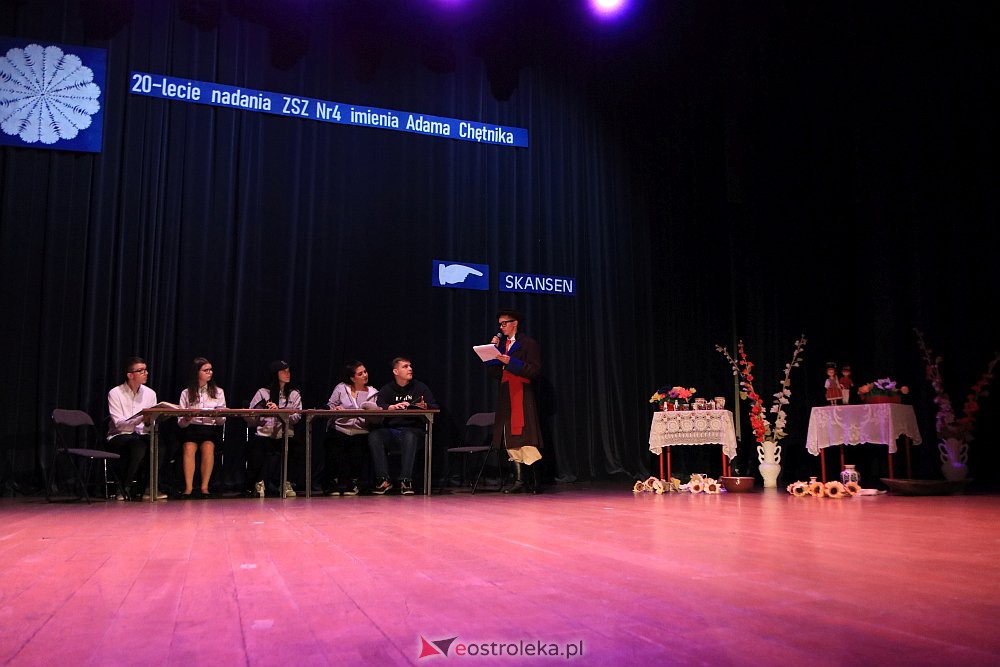 Gala z okazji Dnia Patrona w ZSZ nr 4 [16.09.2022] - zdjęcie #1 - eOstroleka.pl