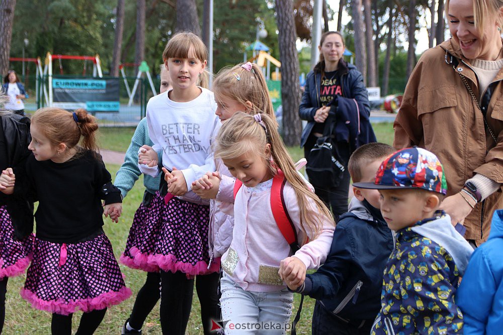 Wojciechowice sprzątają i świętują. Trwa świetny piknik dla mieszkańców [16.09.2022 - zdjęcie #15 - eOstroleka.pl