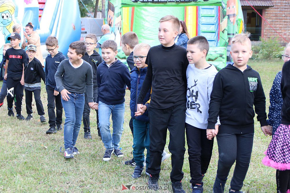 Wojciechowice sprzątają i świętują. Trwa świetny piknik dla mieszkańców [16.09.2022 - zdjęcie #9 - eOstroleka.pl