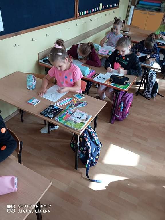 Dzień Kropki w Szkole Podstawowej nr 2 [16.09.2022] - zdjęcie #10 - eOstroleka.pl